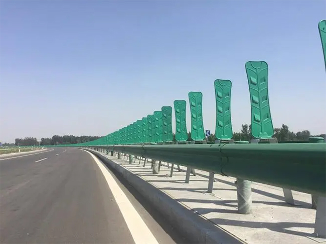黔东南高速波形钢护栏